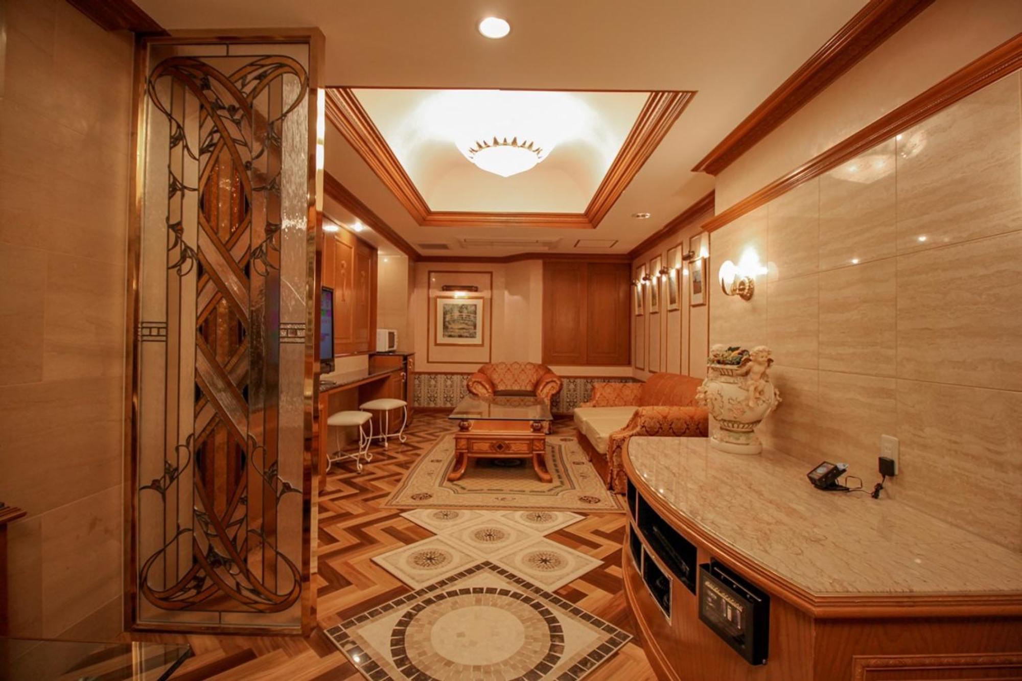 Hotel Shasha Toyonaka (Adults Only) Bagian luar foto